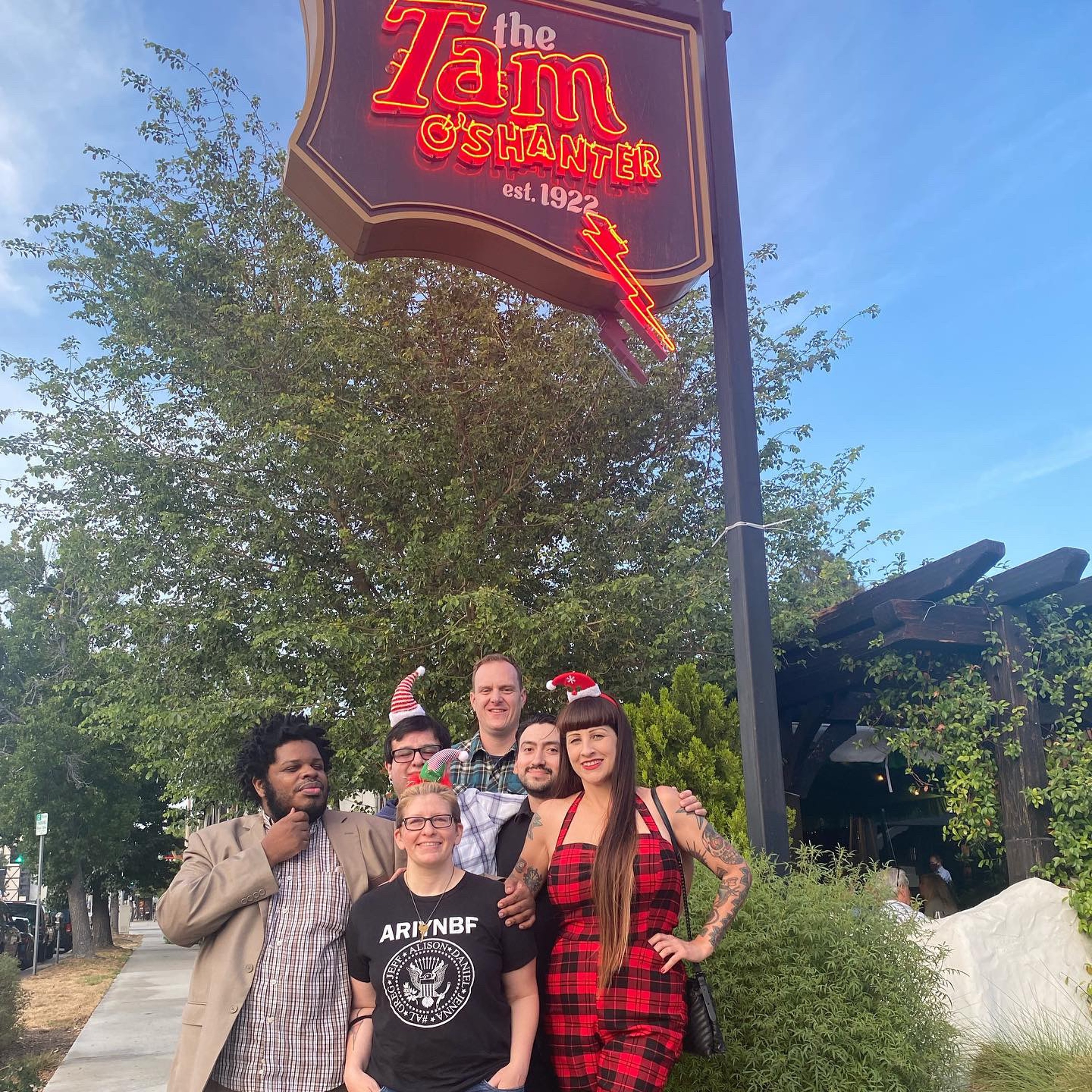 cover of episode Christmas In July 2021