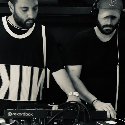 Minimal Groove TeeBee