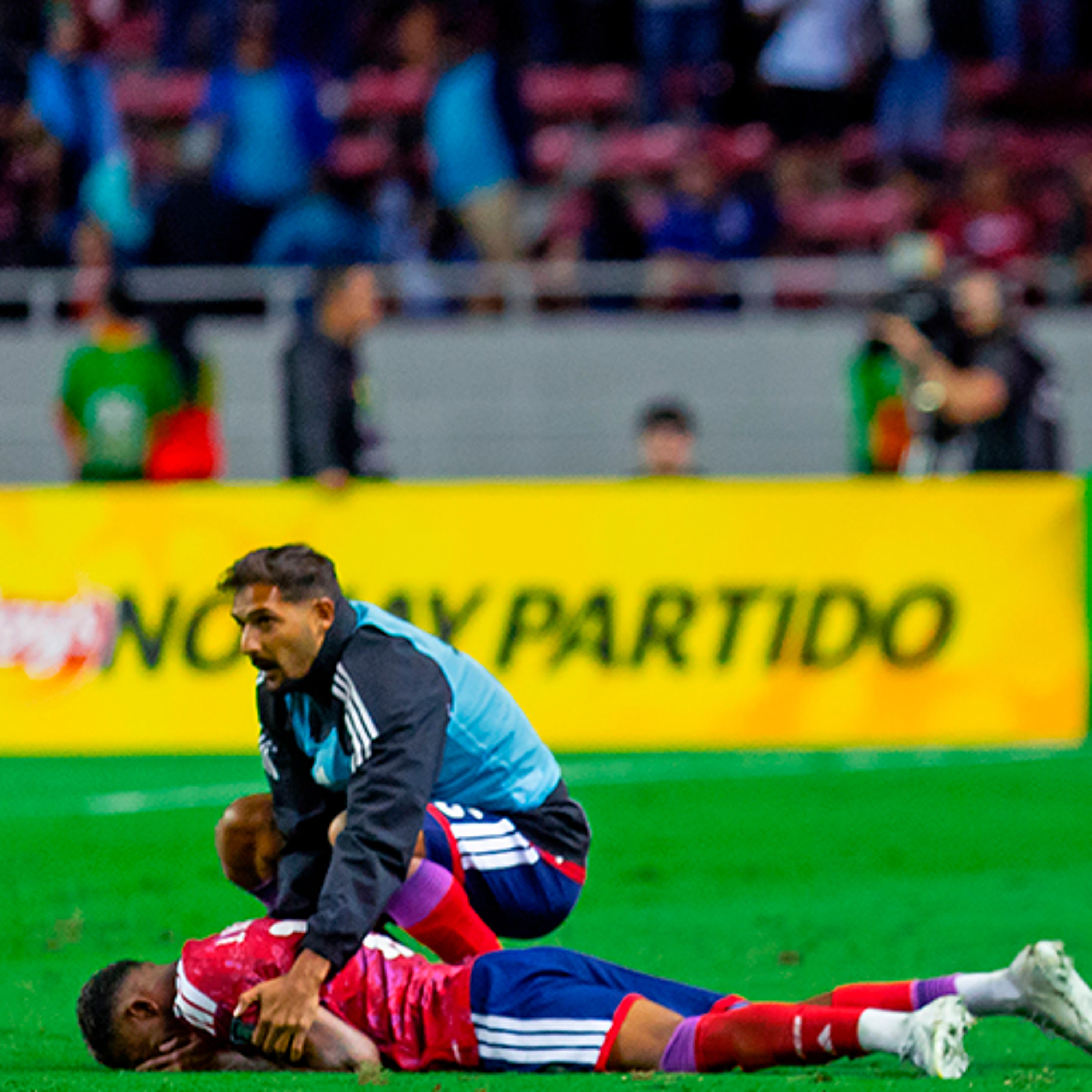 17-4: ¿Cuánto perdimos por no clasificar al mundial de fútbol?