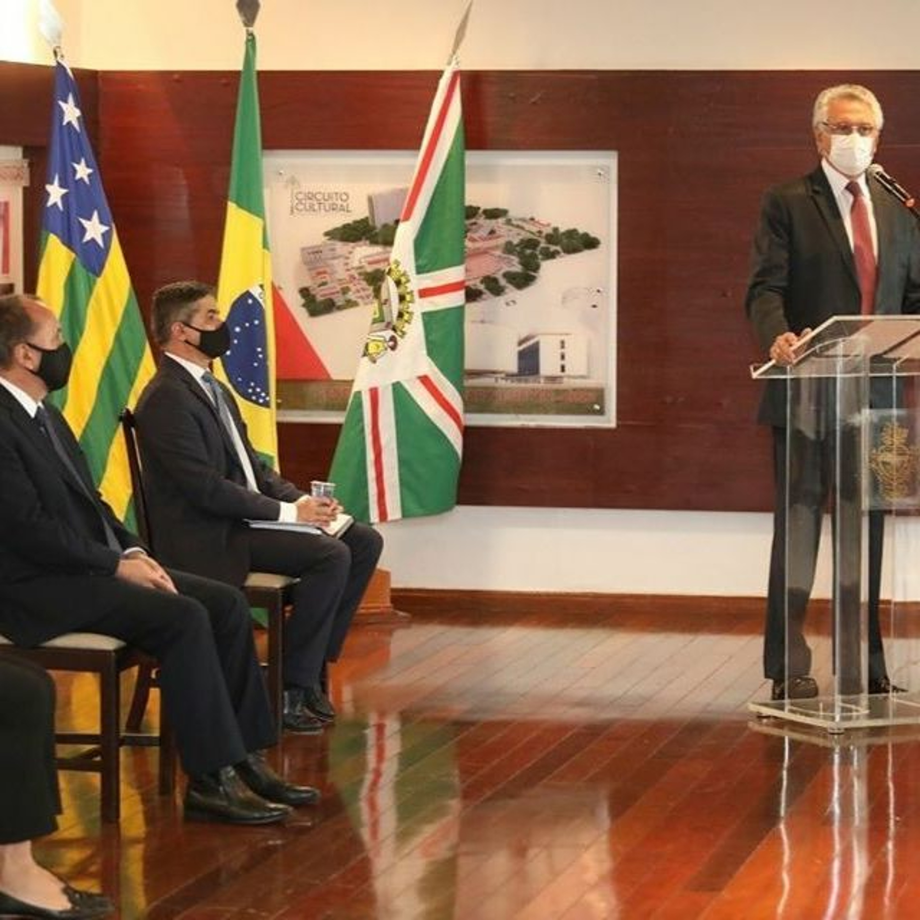 Sagres Política - Podfalar