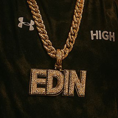 MT - FUMO 2 BALAO VS SOBE EM MOTO ROUBADONA (( DJ EDIN ))