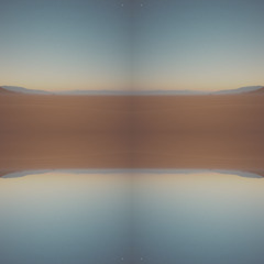 Shadows in the Sand [Ombres dans le Sable]