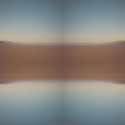 Shadows in the Sand [Ombres dans le Sable]
