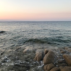 Waves in Sardegna 2022 07 22