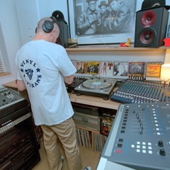 Mac McRaw - Lost cut’n’paste style mix from 2000