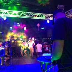 VOU VOLTAR CURTIR O BAILE DO MORRO [ DJ RD DE MARICÁ ] VERSÃO MARICÁ