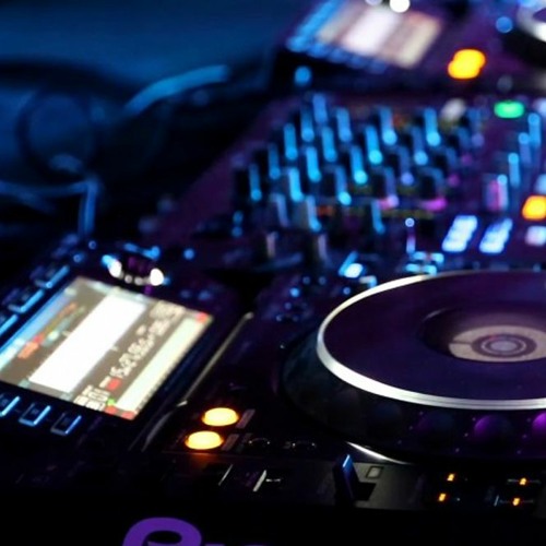 Tom Staar & Ferry Corsten feat Darla Jade vs Surgeon - Glow la Real (tgroots mix)