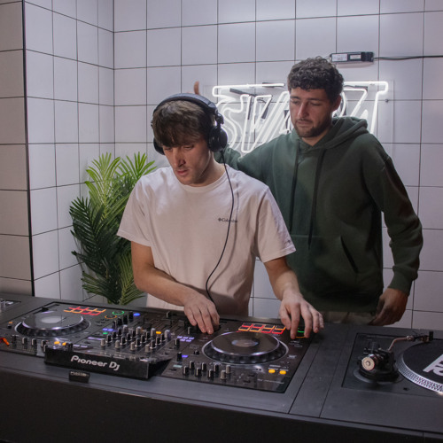 BUR - D B2B NAY BARR @ SVARA RADIO