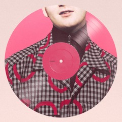 Hollaback Bitch (Marcela Diniz Edit)