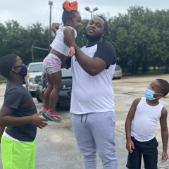 900Gunnz Burdens on my shoulde