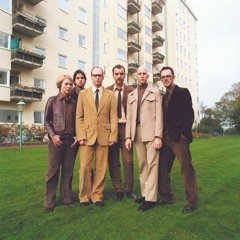 Six Drummers - The Van (SOUND OF NOISE)