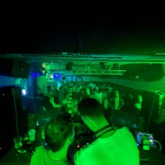 irgendwo halb 5 morgens lll