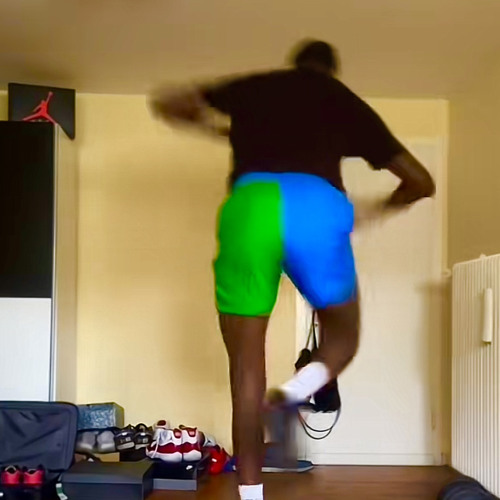 ( remix ) IL EST MARIÉ, IL EST EN BOITE DE NUIT 🕺