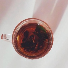 فرشت فوق ثراك الطاهـر الهدبـا | وهيب الشيخ
