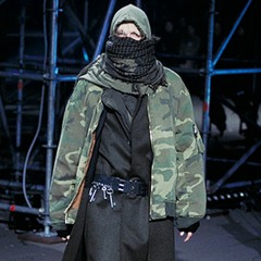 Raf Simons Score - For : Autumn/Winter 2001-2002 "Riot! Riot! Riot!"