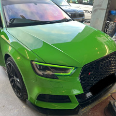 RM - hype on the mic