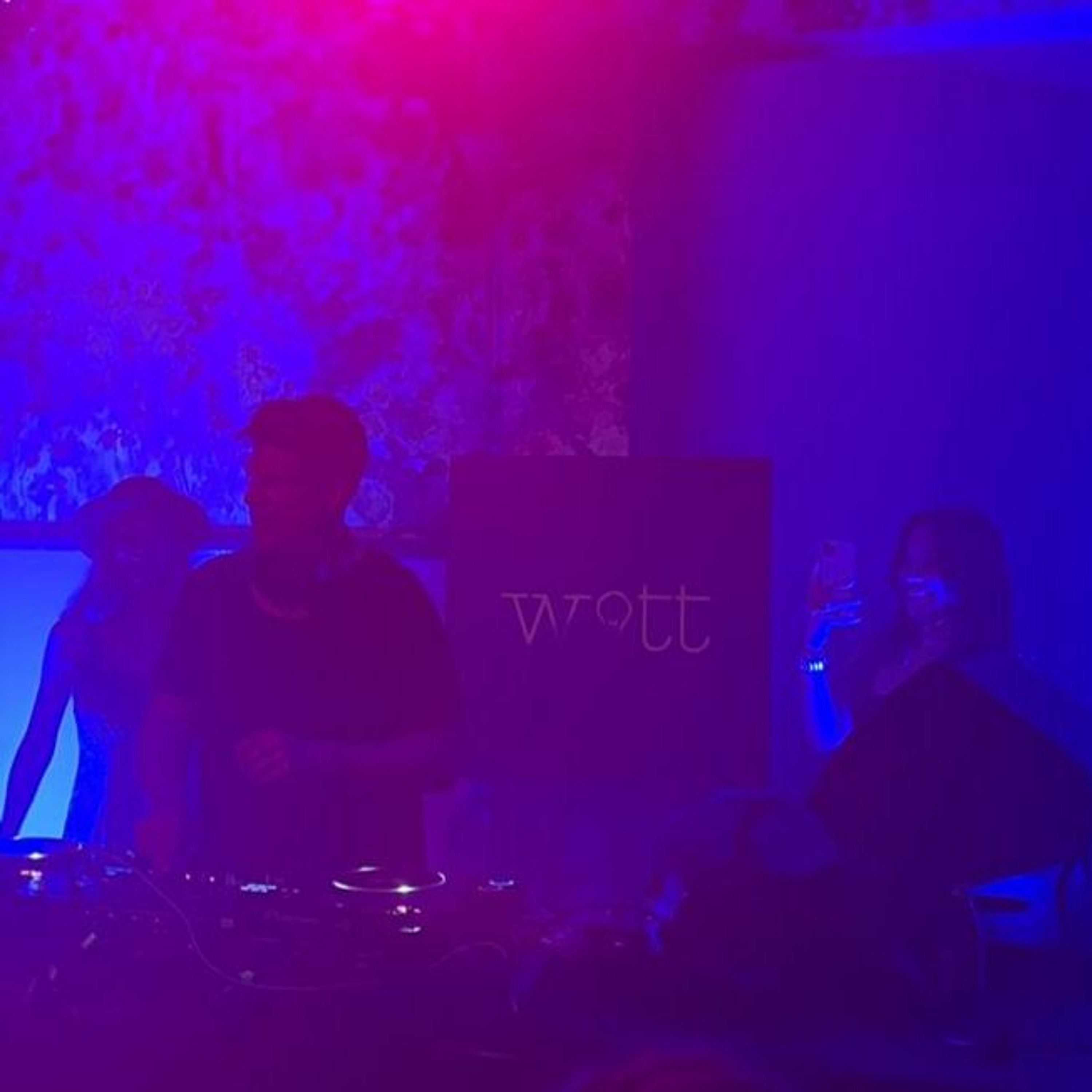 DONAES - IBIZA GLOBAL RADIO SHOW