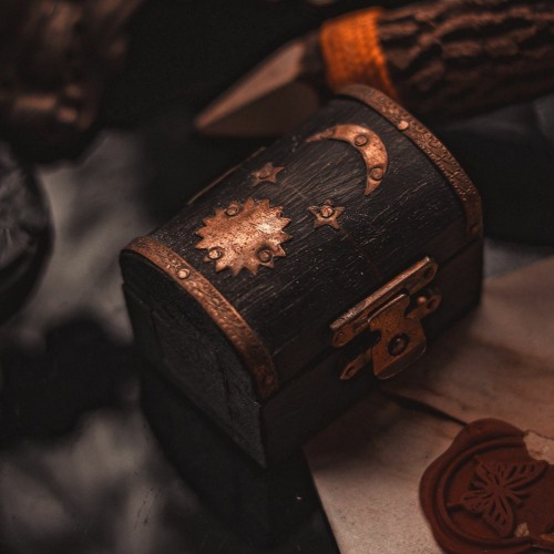 Stream Headstones and Landmines (Cover) by nika gordham Listen online