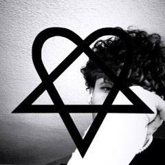 WALKING IN CIRCLES (FEAT. XIXVII-X)