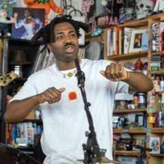 Dancing Circles (Tiny Desk Version) - Sampha