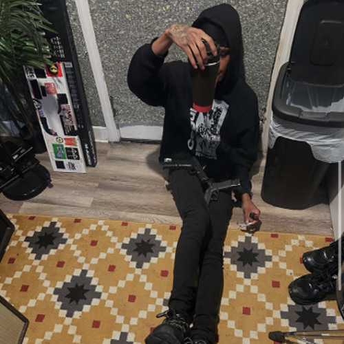 Yotti - Aye Bro (Prod. Traiqo) [djslimebxll exclusive]