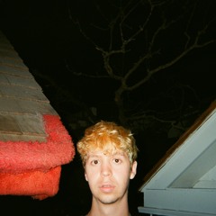 I Hate That I'm Addicted to the Internet