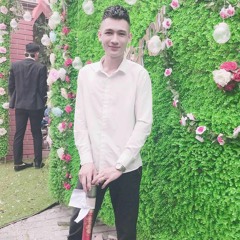 Toppic Yêu ai để không phải khóc ( Đức Phê Remix )