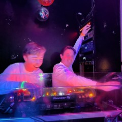 Willem Gribnau - 100% Own Productions