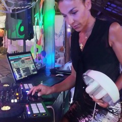 Fabiana Neme Warm Up Sessions 57