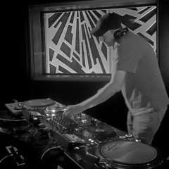 Pete Howl at Phasefour Urgent.fm 07.12.23