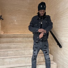 hunchovelly - zoro (prod ang4l)