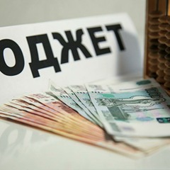 Бюджет-2022: Україна сплачуватиме менше зовнішнього боргу, але це все ще великі суми — економіст