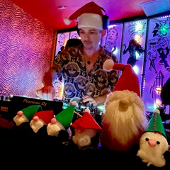 Live at Gnome for the Holidays