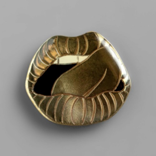 Stream flight claudia Listen to H O T playlist online for free on