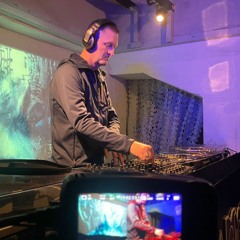 Marc Mescola Streaming - Podcasts