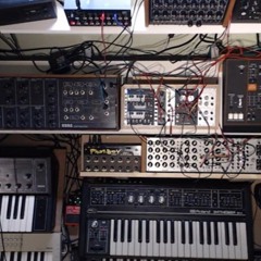 Analog Synthesizers Live Demo 8; Feat. Pink Floyd; Please Use Headphones For Best Result