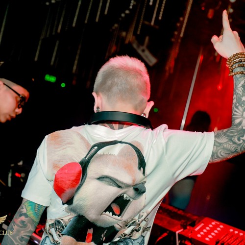 Nonstop Follow Me - Dj Zinh remix