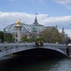 Le Pont Universel for Solo Piano