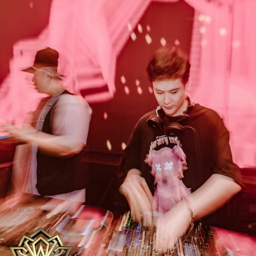Xin Mot Lan Ngoai Le (Future Remix)