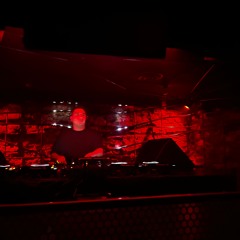 Adrian Salcedo closing set at Vertigo Toronto 17-01-2025