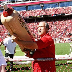 Der Weiner Schlinger shot me with a Hot Dog! NEB/WKU, 2010