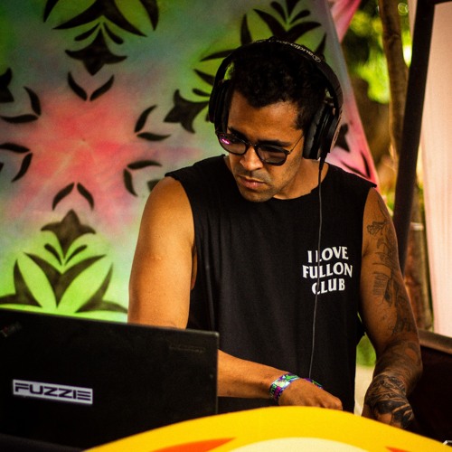 Fuzzie - CarnavAlien FULLSET 03-2025