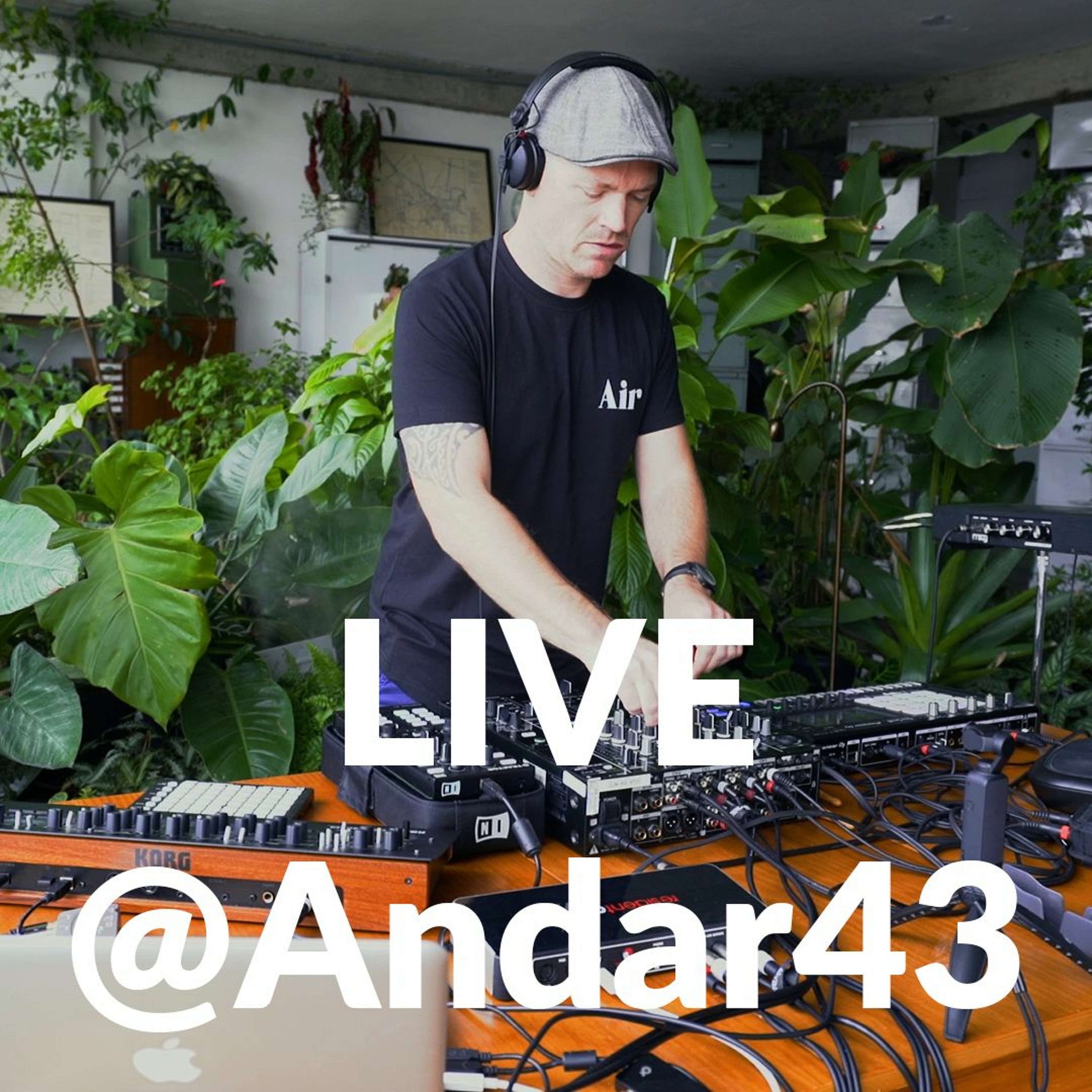 DJ & Live Sets by Dipolair