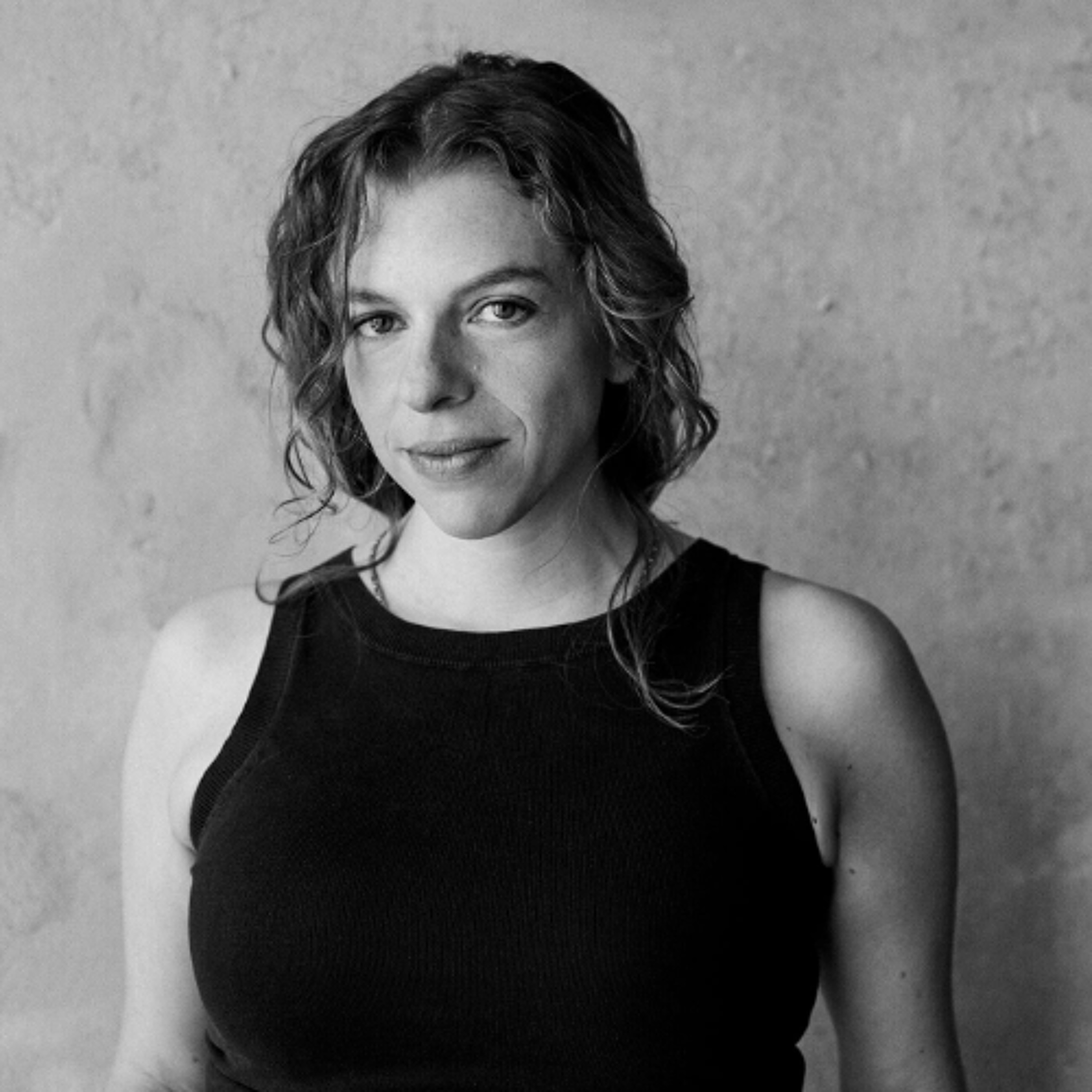 Charly Wilder: From the New York Times Travel Section to Executive Editor at Roads & Kingdoms episode artwork
