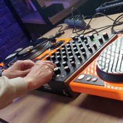 TAGA - FORMAT RADIOSHOW - AURA MOOD