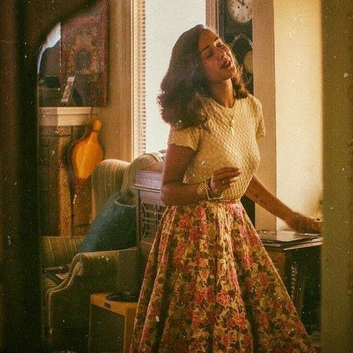 بنعيش ما بدنا حدا   💛🎼🌹