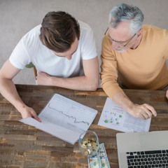 B2B Debt Collection Risks Explained by Experts at Akermon Rossenfeld for Businesses