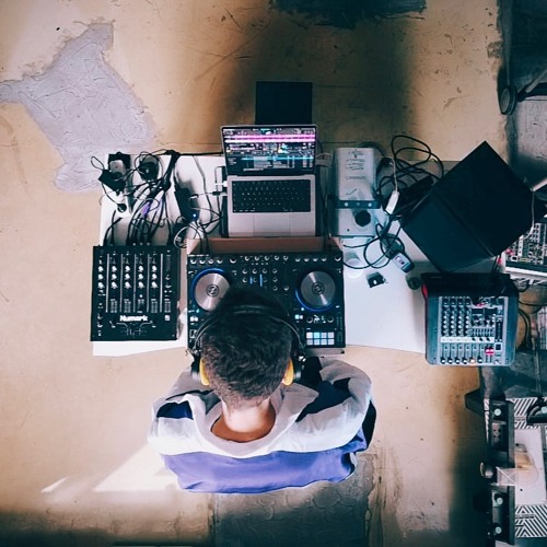 "A Glimpse of Summer" - DJ Set by Nilio
