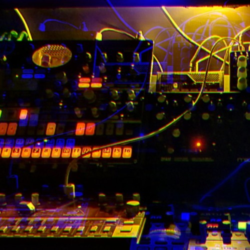 Afstandelijkheid [158bpm]