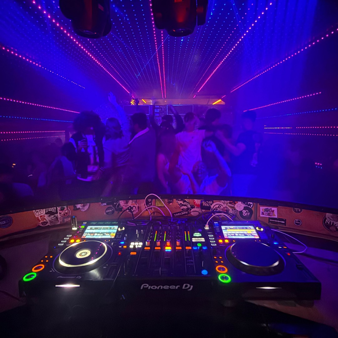 Stream bogzy | Listen to HOUSE 🎪 playlist online for free on SoundCloud